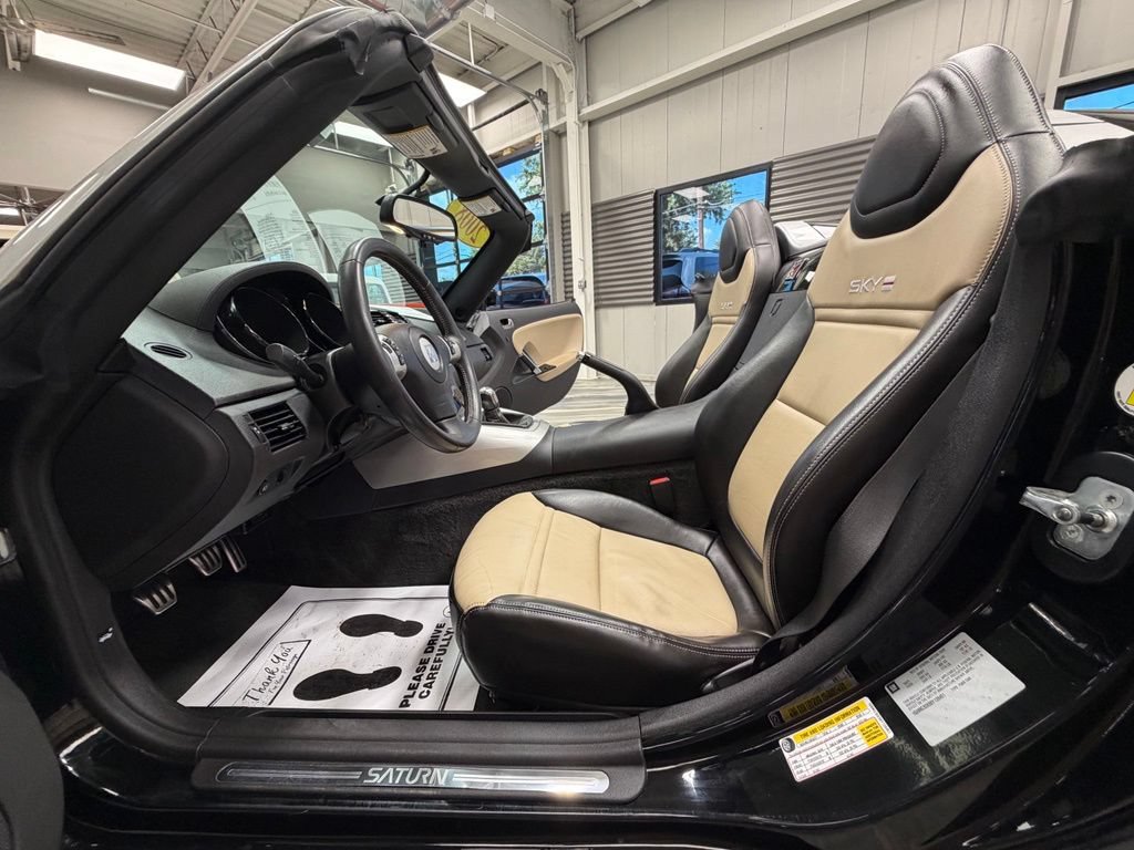 Used 2008 Saturn Sky Red Line RWD image 46