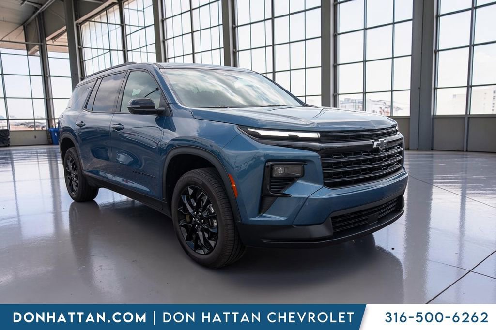 Used 2025 Chevrolet Traverse LT w/ Midnight/Sport Edition AWD/4WD image 40