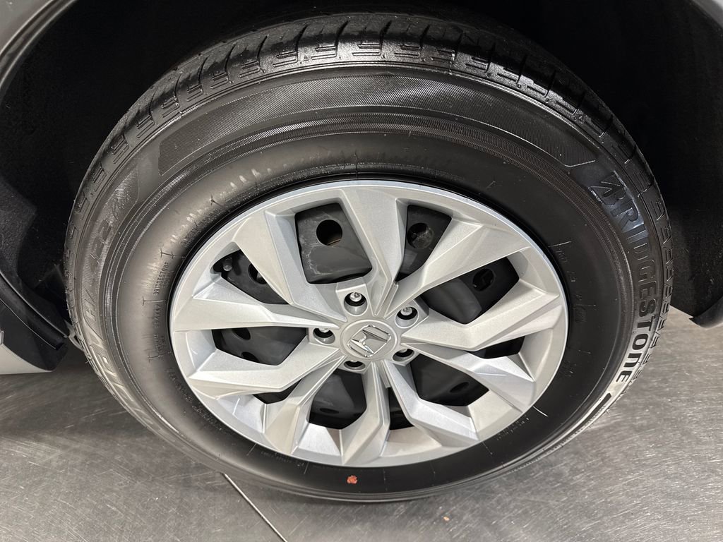 Used 2024 Honda CR-V LX image 12