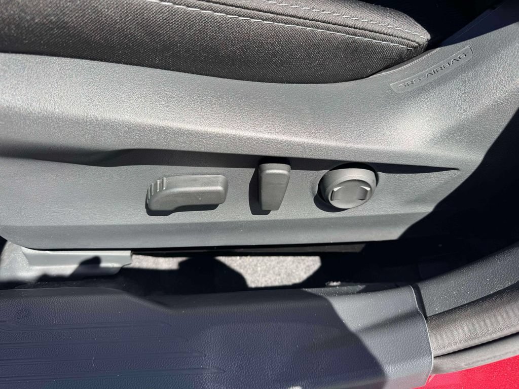 Used 2025 Subaru Legacy Premium w/ Popular Package #1 AWD/4WD image 18