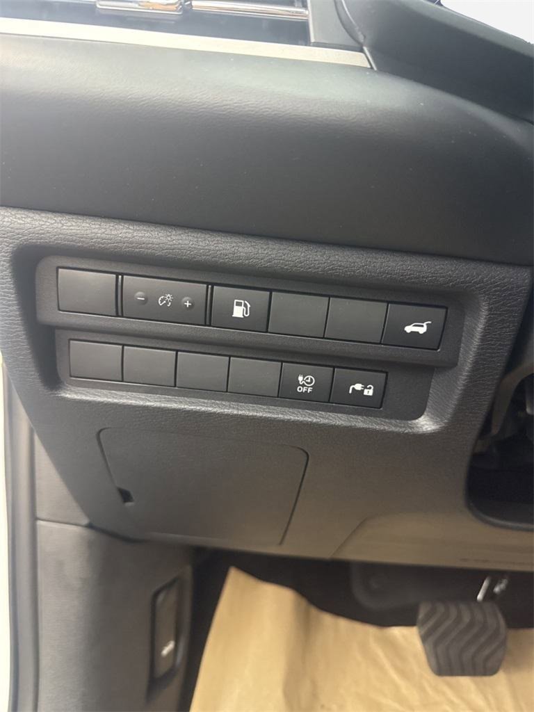 New 2025 Mitsubishi Outlander SE image 20