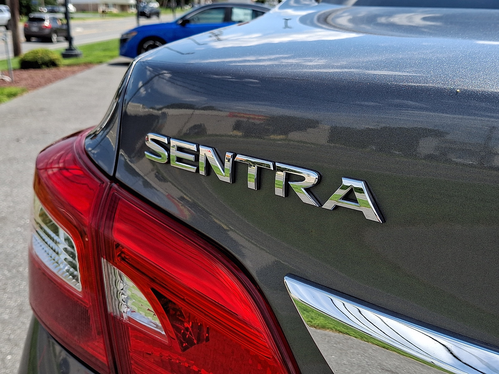 Used 2019 Nissan Sentra SV FWD image 29