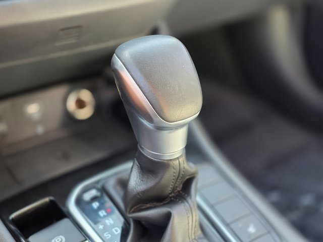 Used 2022 Hyundai Ioniq SEL image 31