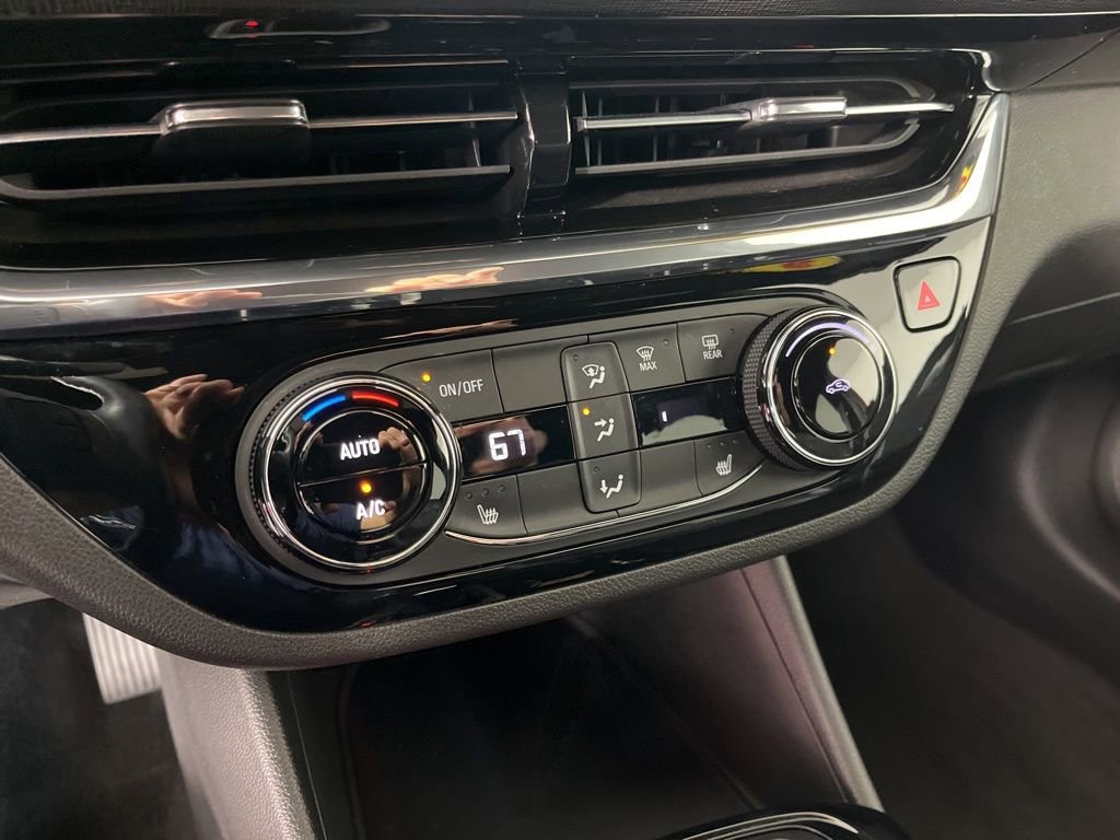 Certified 2025 Buick Envista Sport Touring w/ Convenience I Package image 29