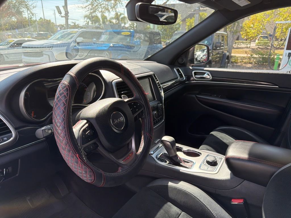 Used 2017 Jeep Grand Cherokee Trailhawk image 9