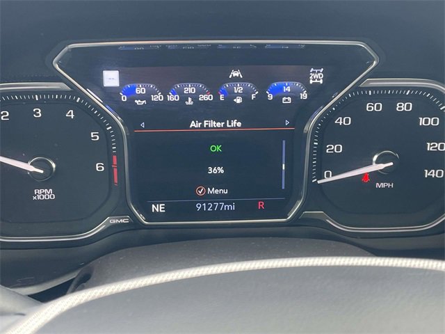 Used 2021 GMC Yukon XL Denali w/ Denali Premium Package image 27