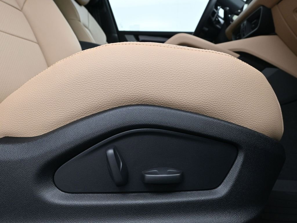 New 2026 Porsche Cayenne image 14