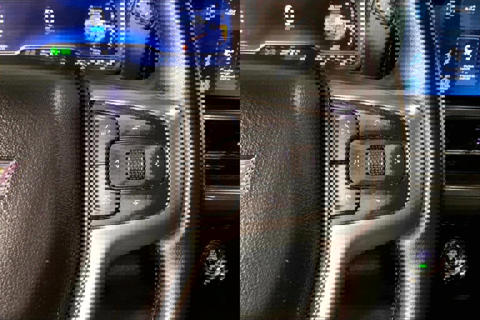 Used 2023 Chevrolet Silverado 1500 LT image 19