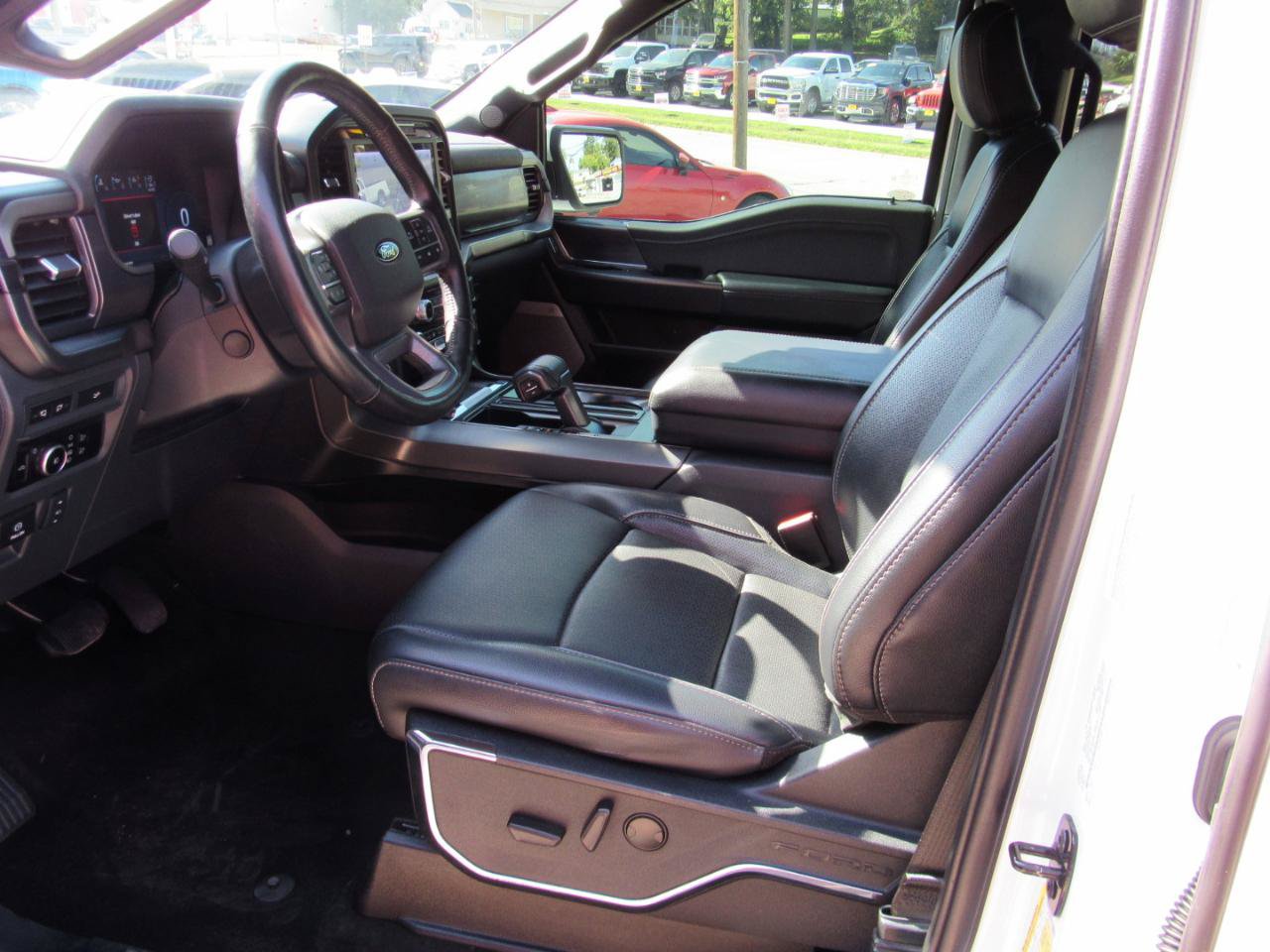 Used 2024 Ford F150 Lariat AWD/4WD image 16