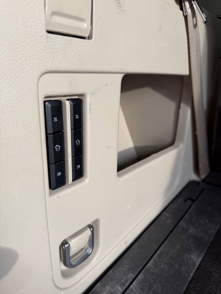 Used 2021 Lincoln Navigator Reserve w/ Luxury Package image 12