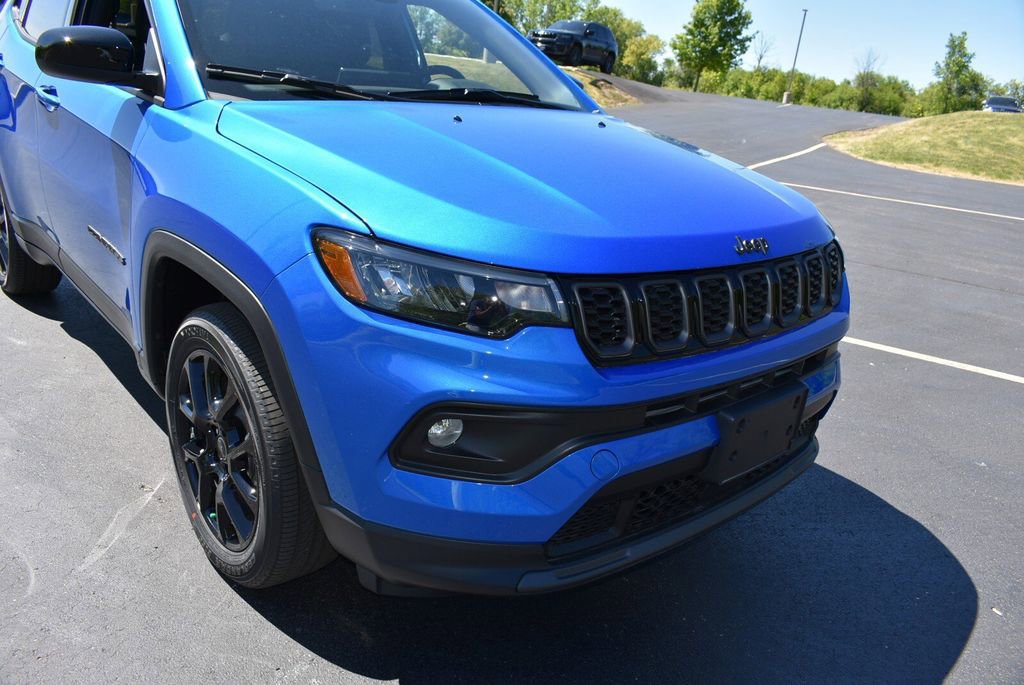 New 2026 Jeep Compass Latitude AWD/4WD image 2
