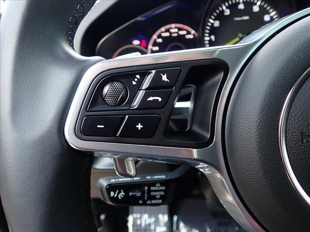 Used 2023 Porsche Cayenne Platinum Edition AWD/4WD image 15