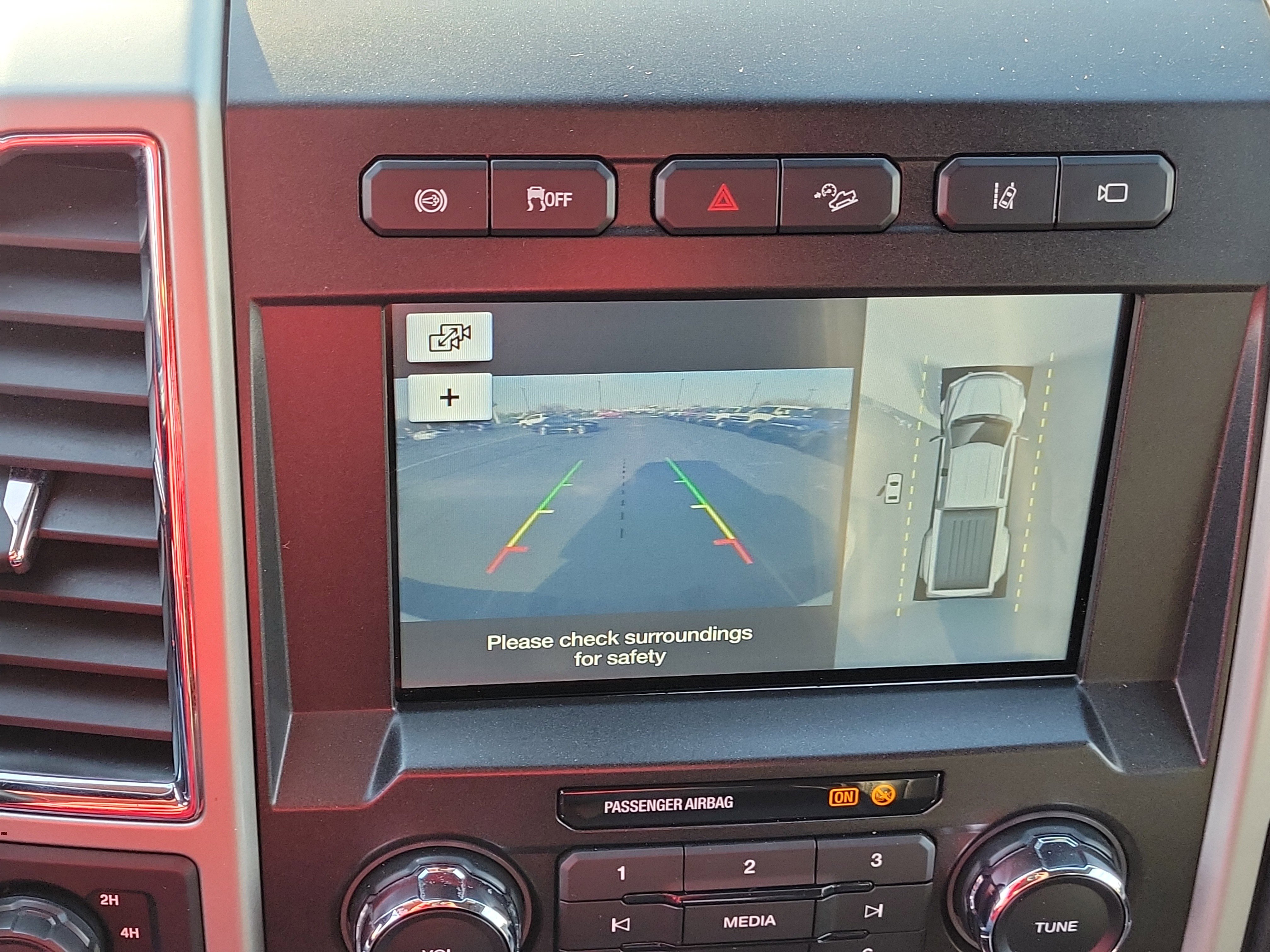 Used 2018 Ford F350 Lariat w/ Lariat Ultimate Package image 34