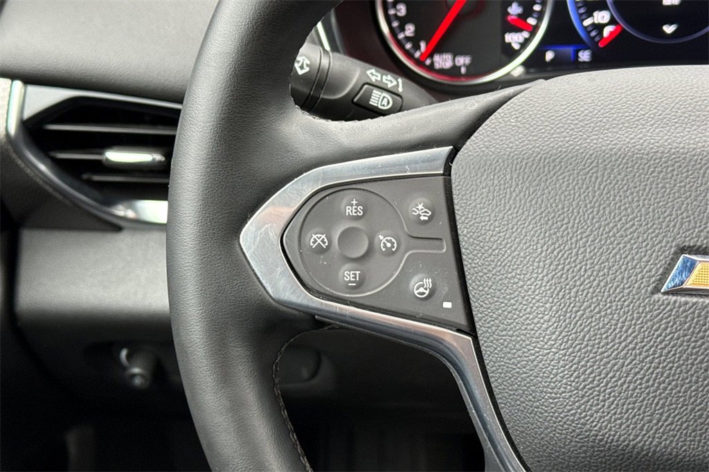 Used 2023 Chevrolet Traverse Premier image 33
