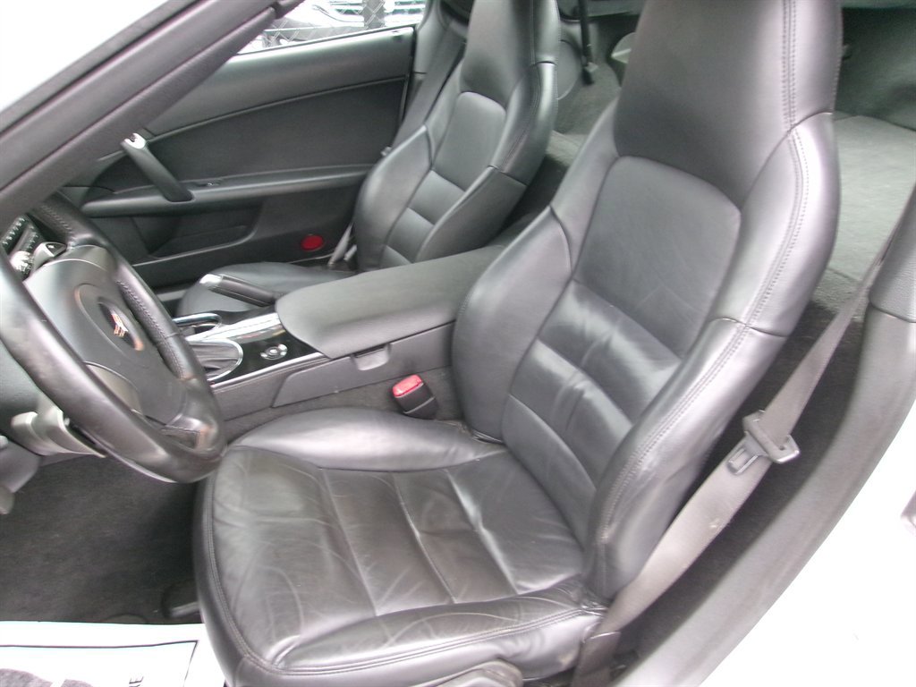 Used 2008 Chevrolet Corvette Coupe image 16