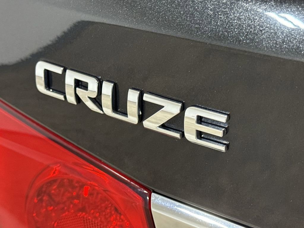 Used 2016 Chevrolet Cruze LT FWD image 24