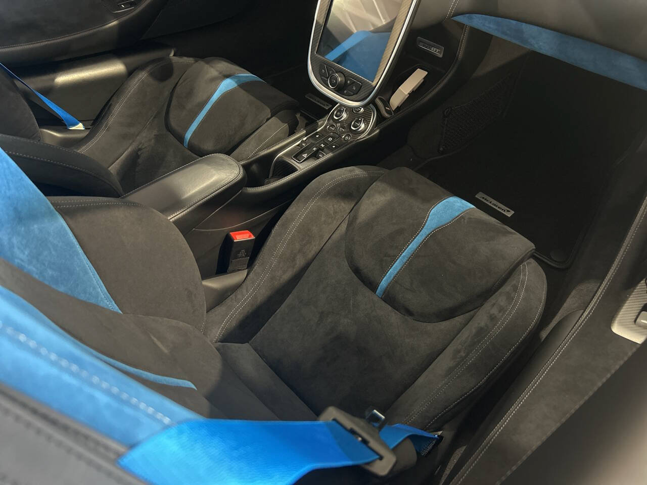 Used 2017 McLaren 570S RWD image 6