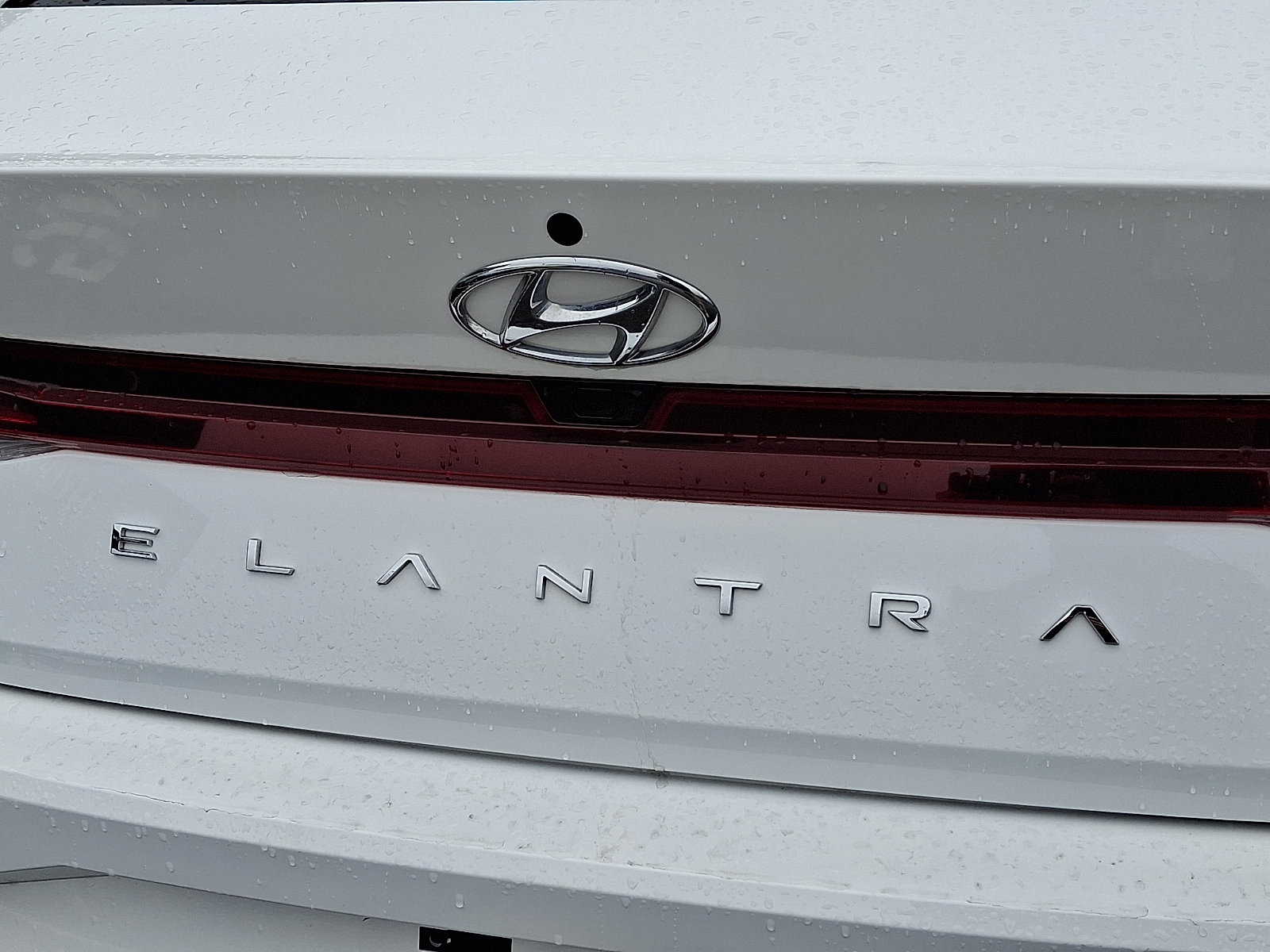 Certified 2023 Hyundai Elantra SEL w/ Preferred Accessory Package image 29