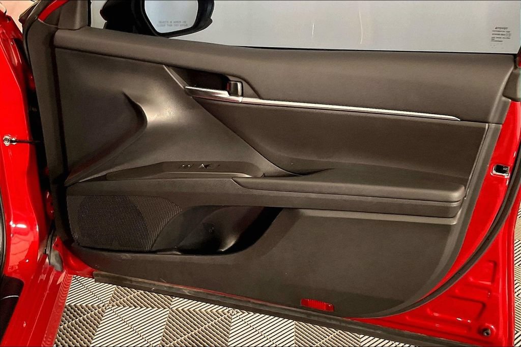 Used 2024 Toyota Camry LE FWD image 21