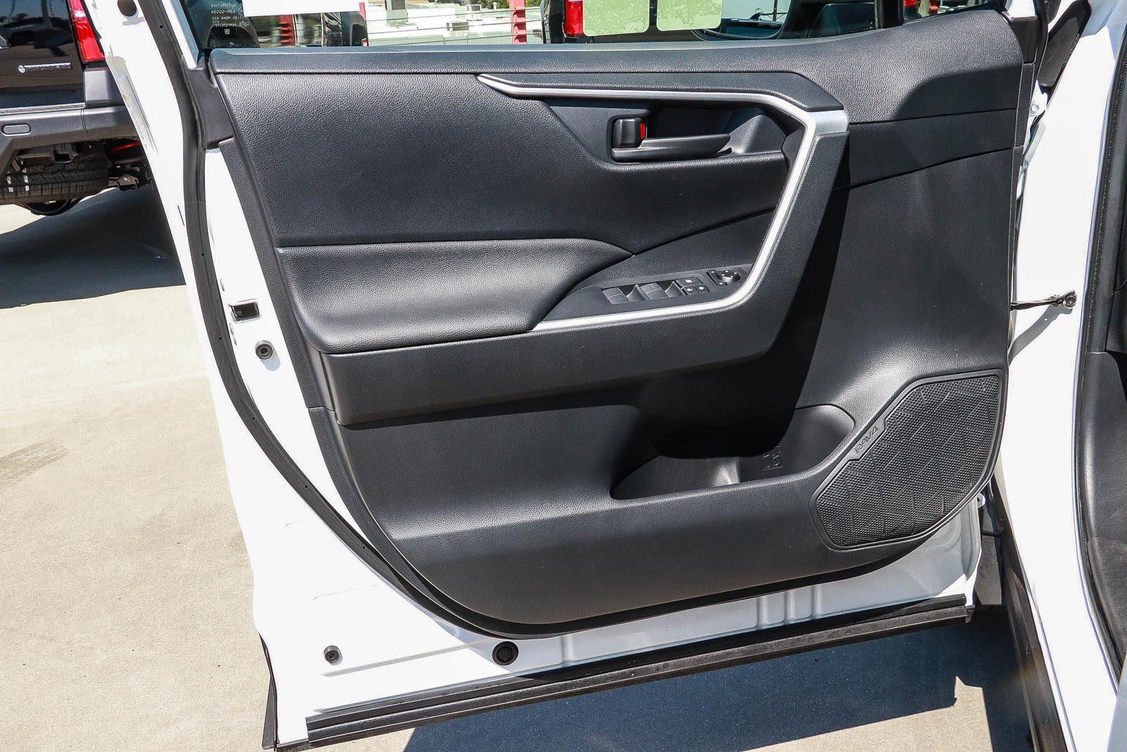 Certified 2023 Toyota RAV4 LE AWD/4WD image 21