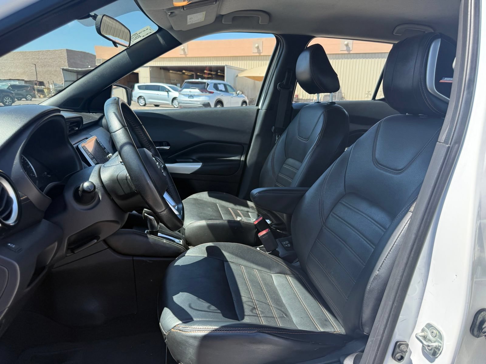 Used 2018 Nissan Kicks SR w/ Premium Package FWD image 12