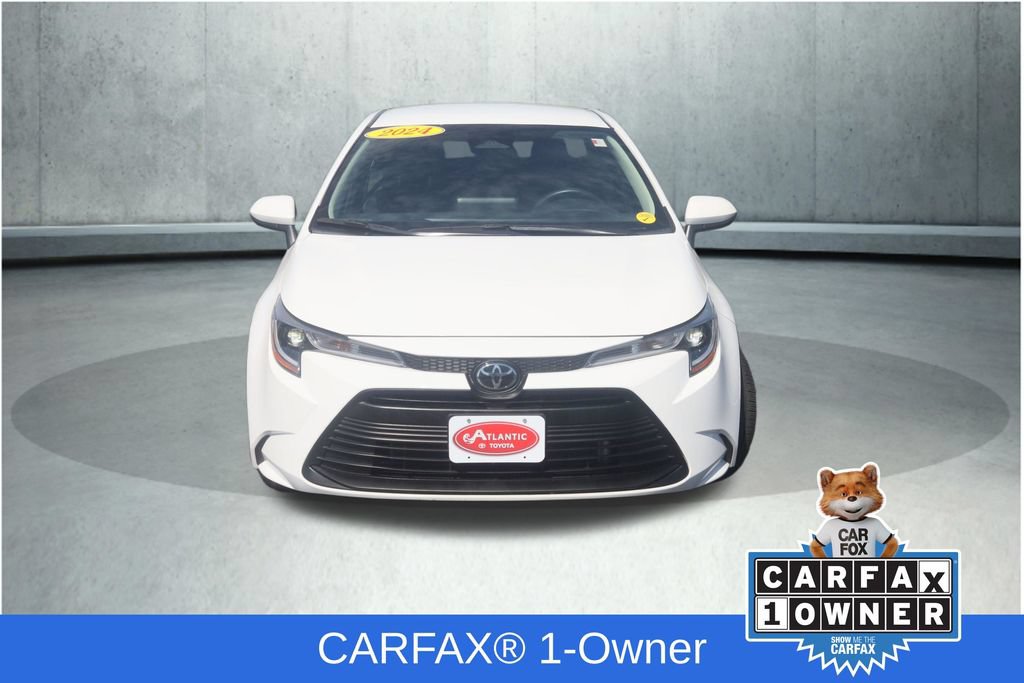 Used 2024 Toyota Corolla LE FWD image 2
