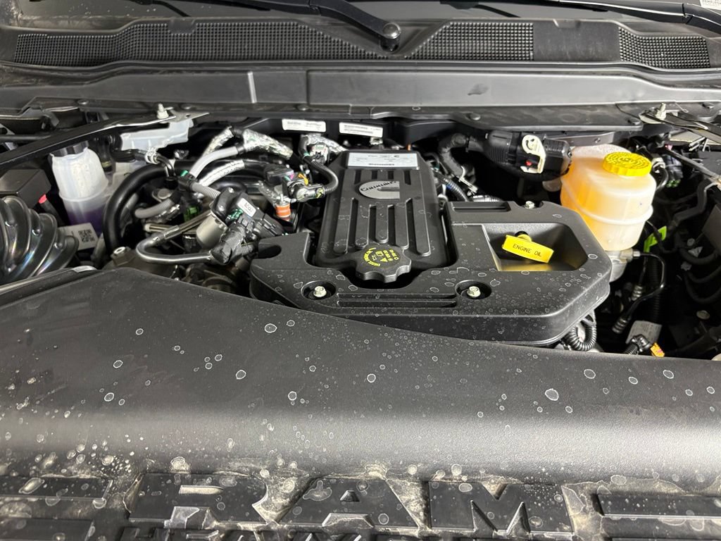 New 2026 RAM 2500 Laramie AWD/4WD image 41