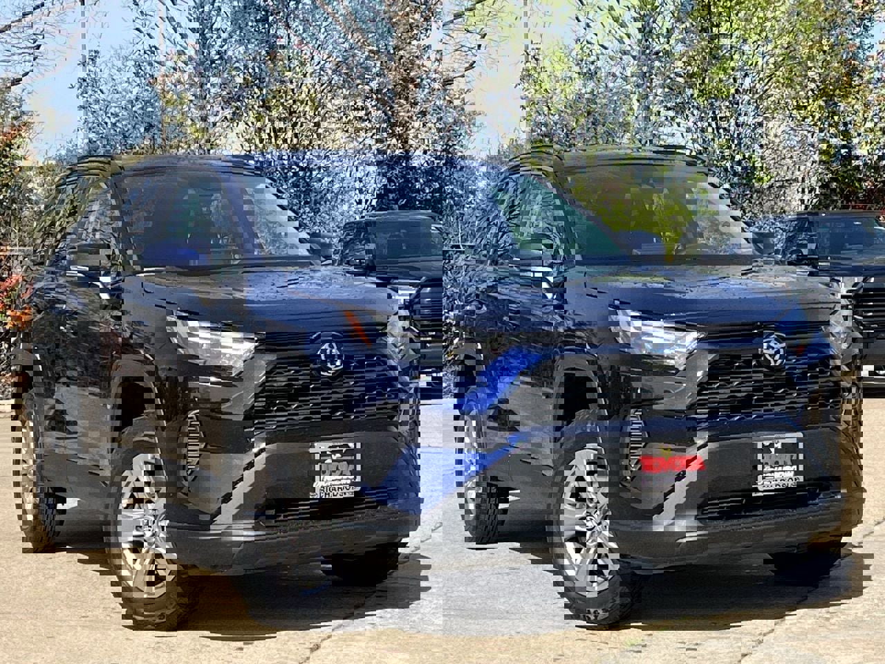 Used 2023 Toyota RAV4 XLE image 2