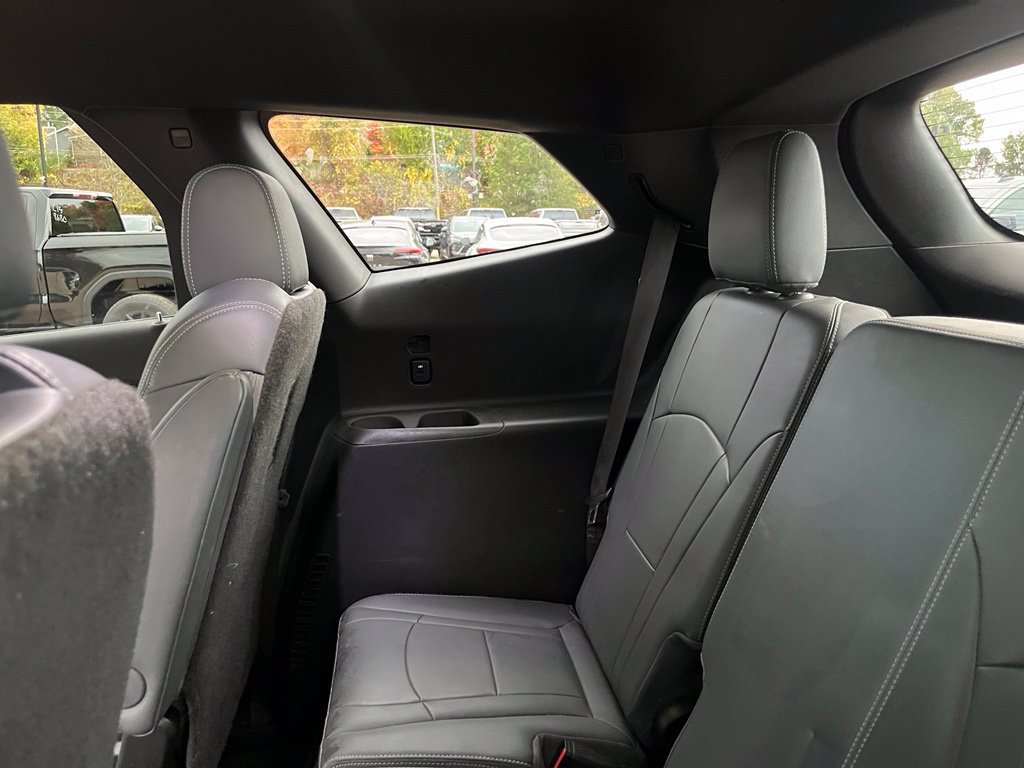 Used 2022 Buick Enclave Essence w/ Trailering Package, 5000 lbs. AWD/4WD image 27
