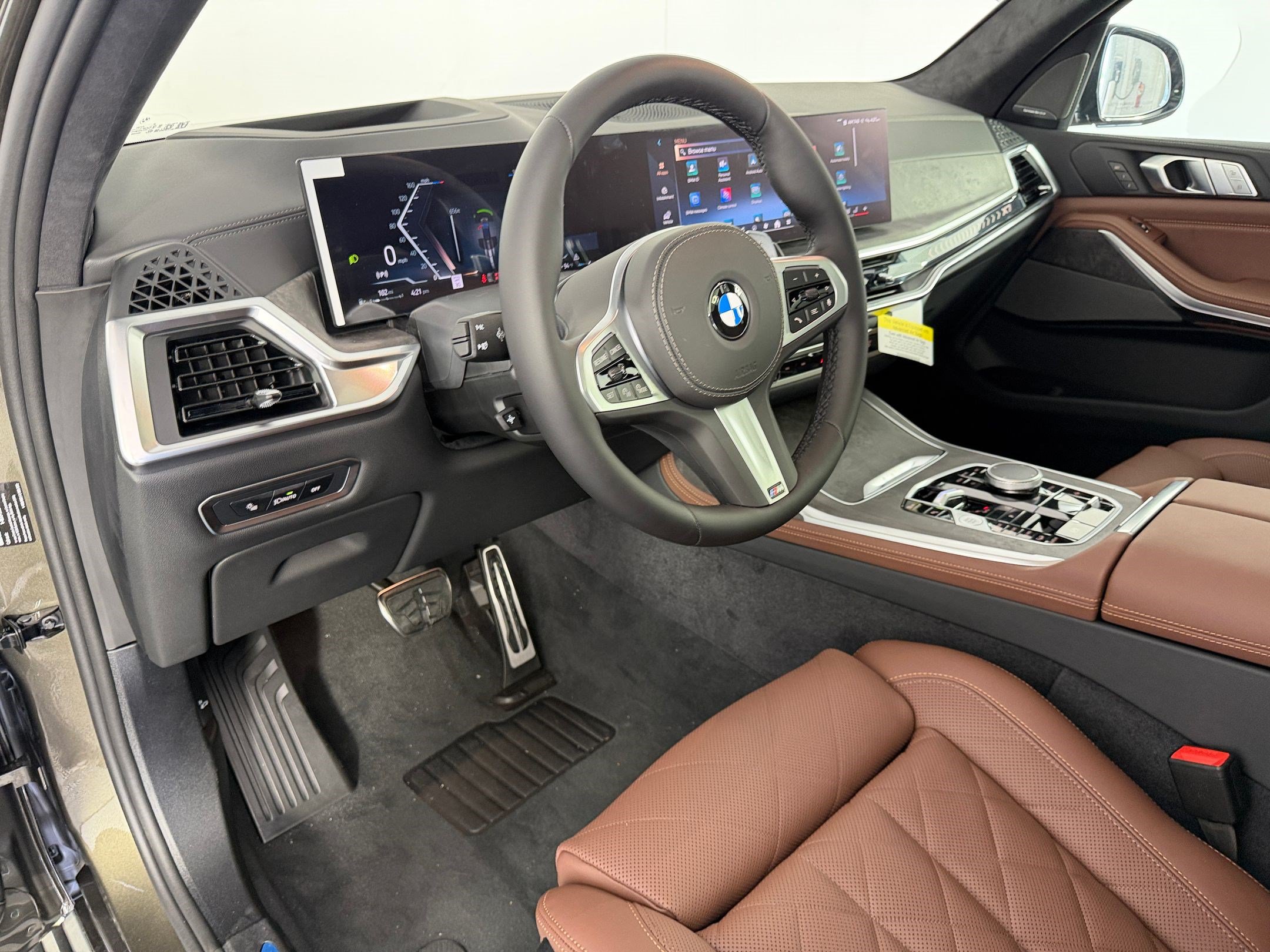 New 2027 BMW X7 xDrive40i w/ M Sport Package AWD/4WD image 4