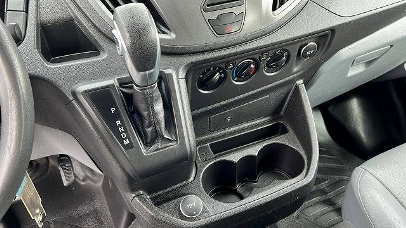 Used 2017 Ford Transit 350 XL image 22