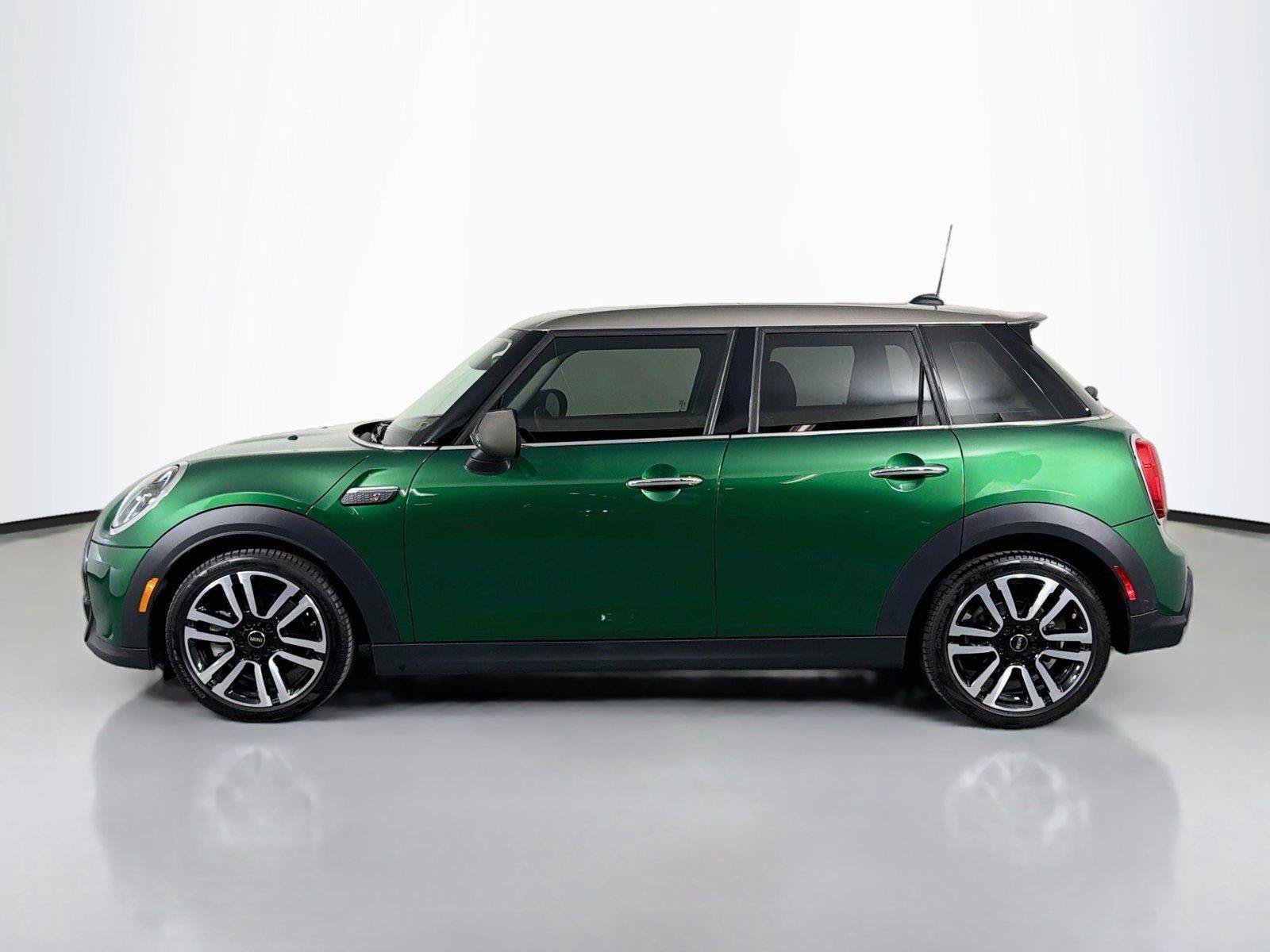 Used 2024 MINI Cooper S FWD image 8
