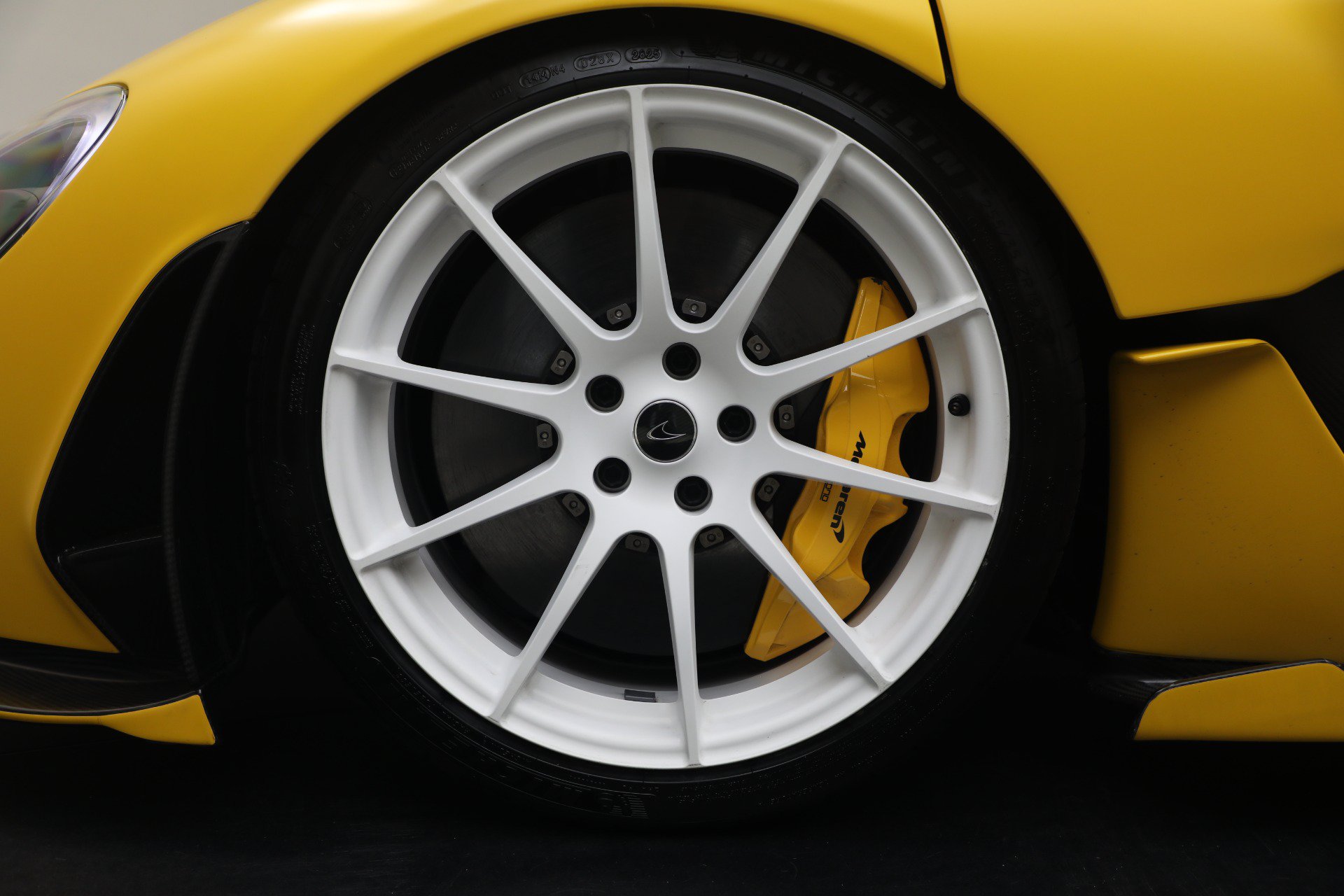 Used 2015 McLaren P1 RWD image 44