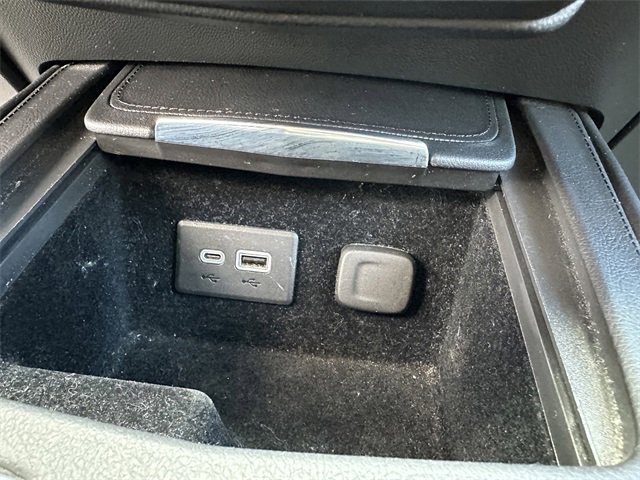 Used 2022 Cadillac XT4 Luxury w/ Cold Weather Package image 24