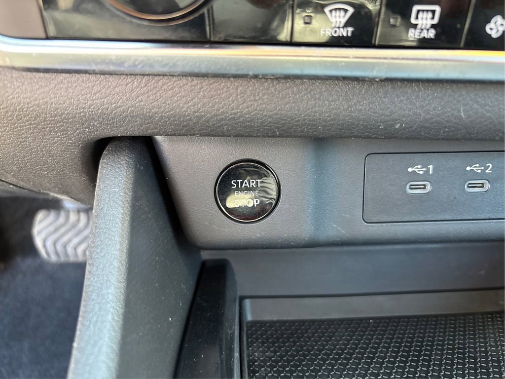 Certified 2024 Nissan Rogue SV AWD/4WD image 29