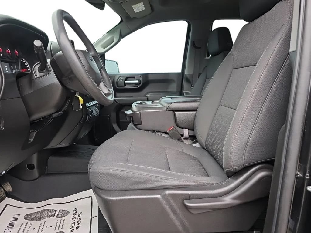 Used 2020 Chevrolet Silverado 1500 Custom Trail Boss w/ Custom Convenience Package AWD/4WD image 15