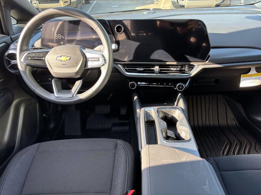 Used 2026 Chevrolet Equinox EV LT image 27