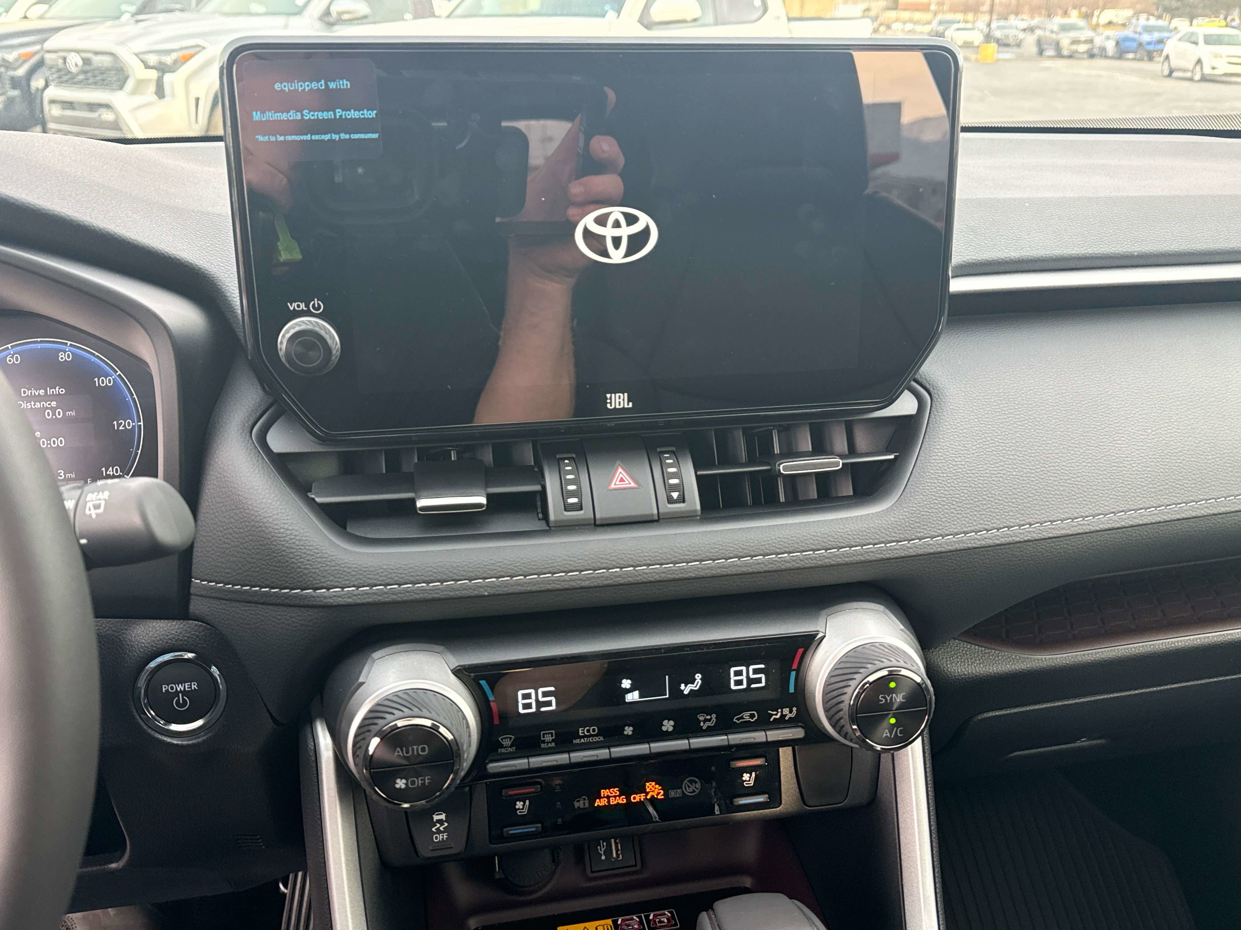 Used 2025 Toyota RAV4 Limited image 23