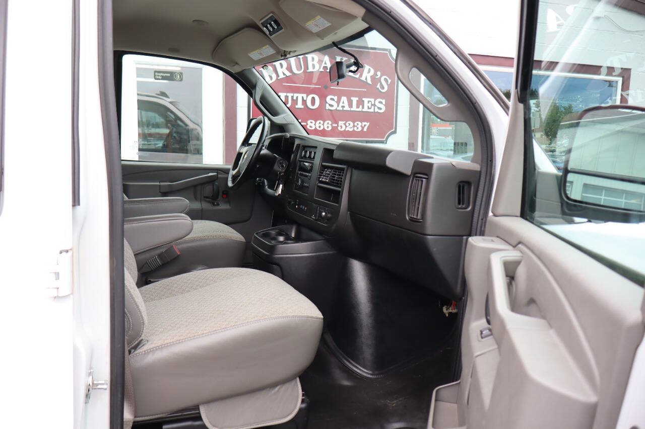 Used 2019 Chevrolet Express 2500 LS w/ Driver Convenience Package RWD image 6