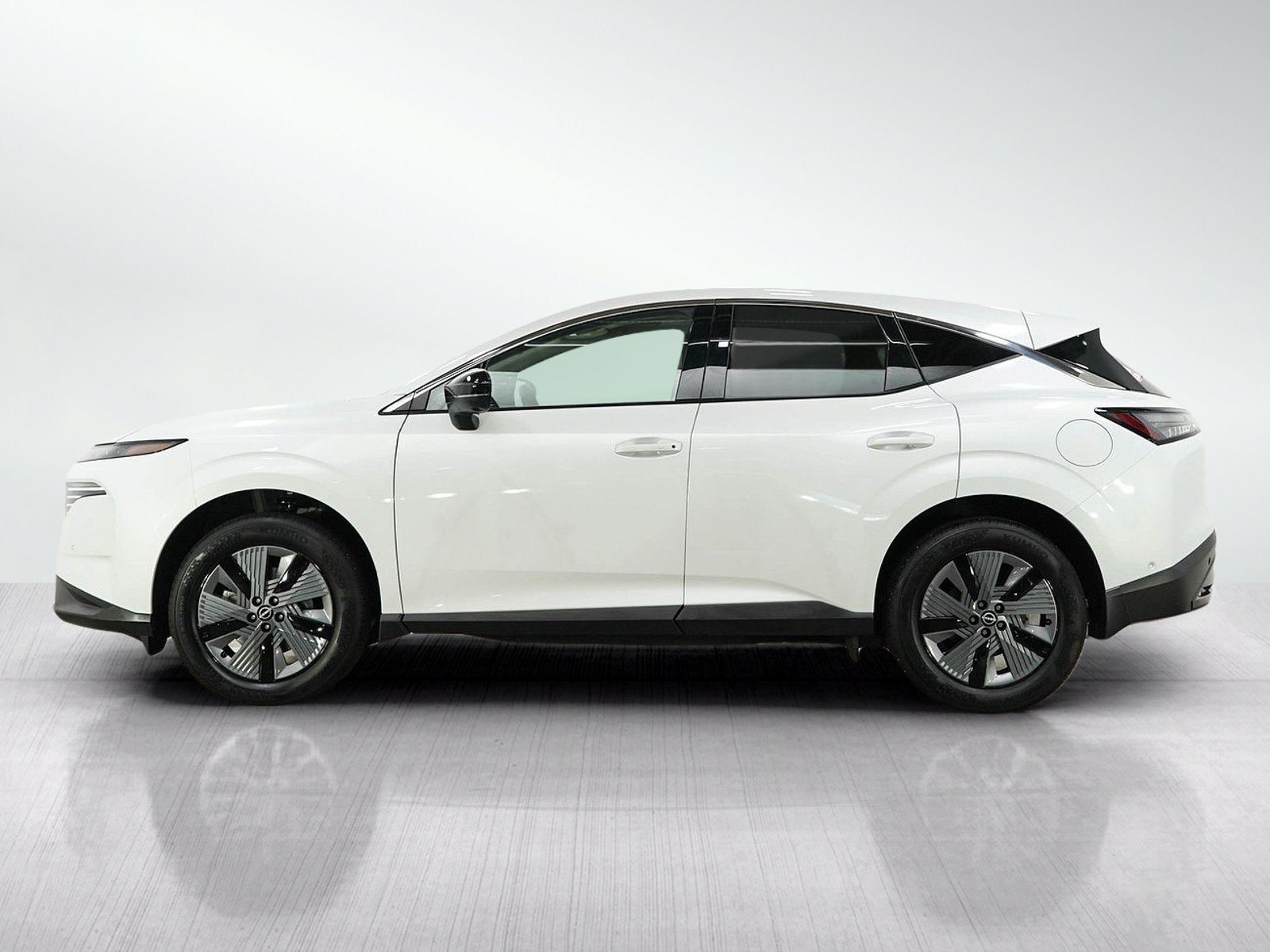 Used 2025 Nissan Murano SL AWD/4WD image 2