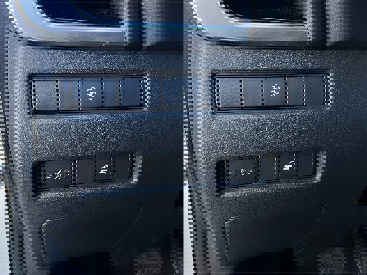 Certified 2023 Nissan Rogue SL w/ SL Premium Package image 14