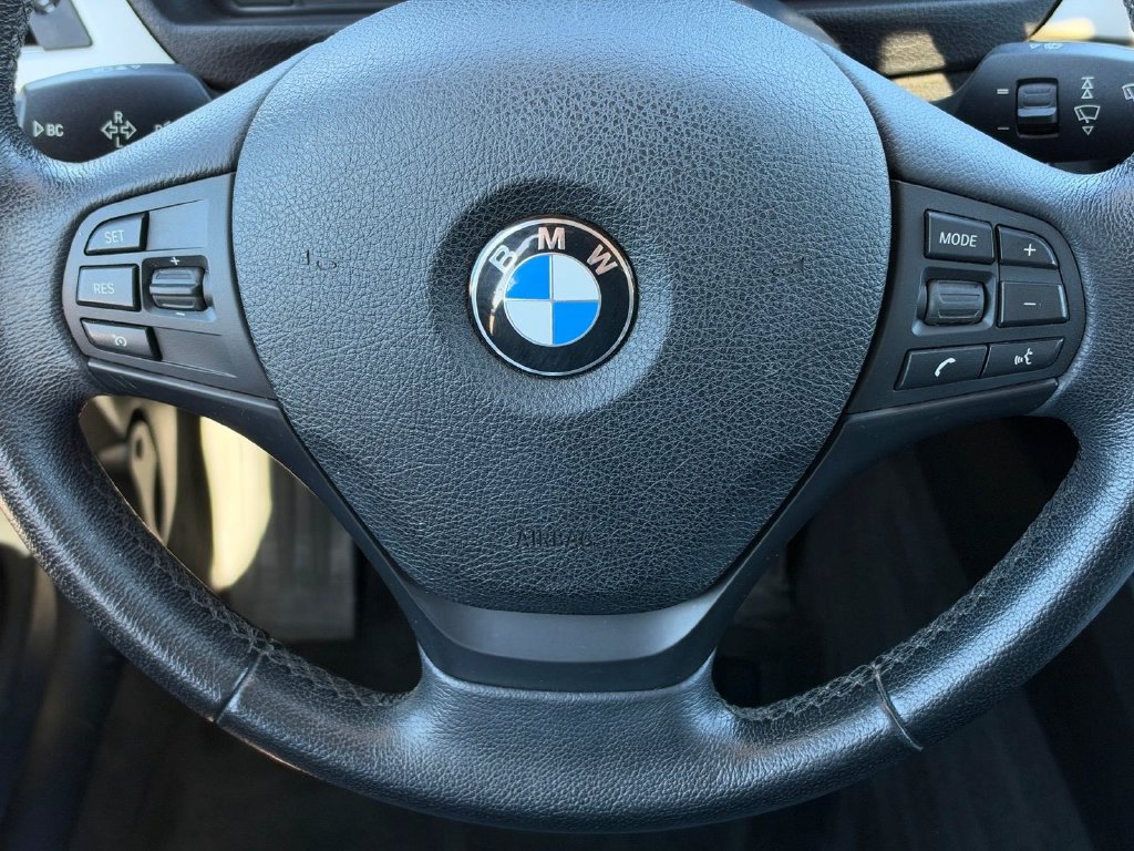 Used 2014 BMW 320i xDrive Sedan AWD/4WD image 13