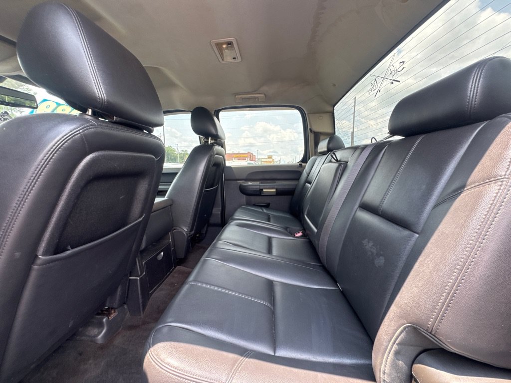 Used 2014 Chevrolet Silverado 2500 LT w/ Custom Sport Truck Package AWD/4WD image 10