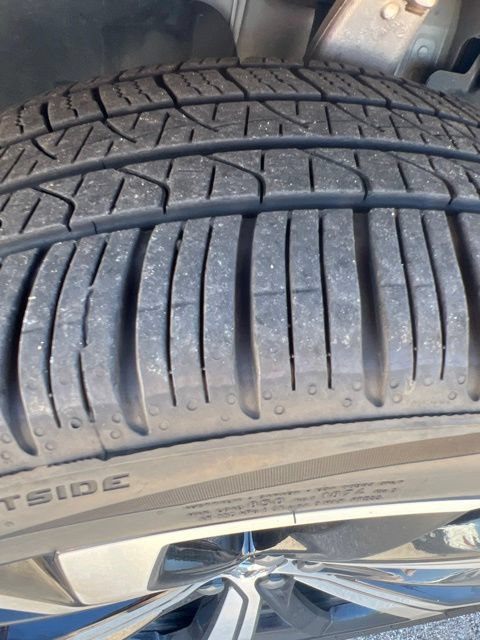 Used 2024 Volvo XC60 T8 Ultimate w/ Protection Package Premier AWD/4WD image 37