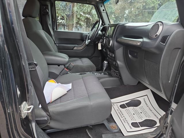 Used 2012 Jeep Wrangler Unlimited Sport image 29