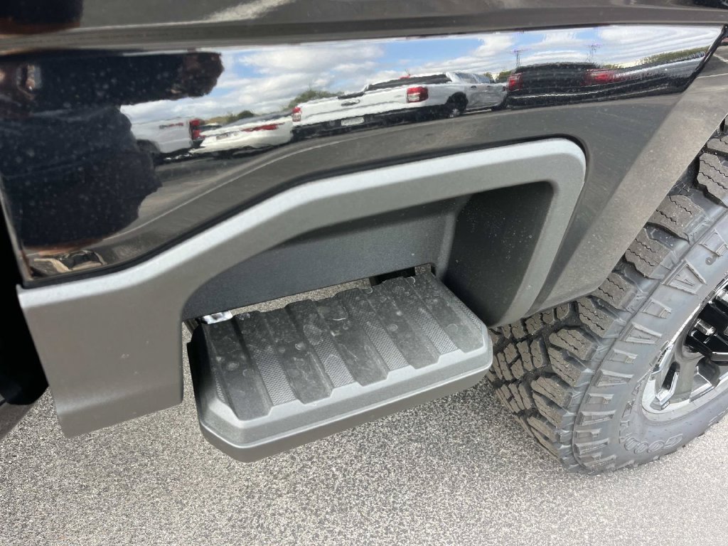 New 2027 Ford F250 Lariat w/ Tremor Off-Road Package AWD/4WD image 15