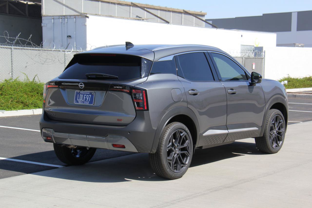 Used 2026 Nissan Kicks SR FWD image 5
