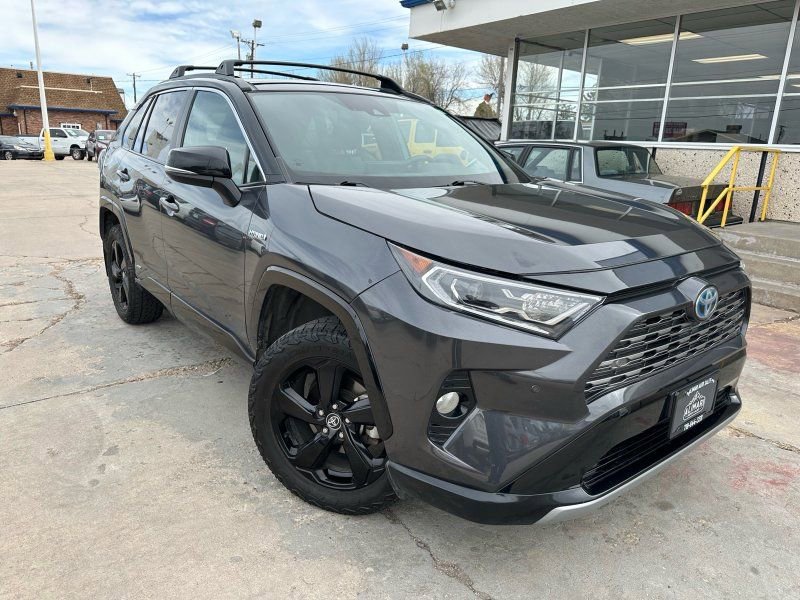 Used 2020 Toyota RAV4 XSE AWD/4WD image 1