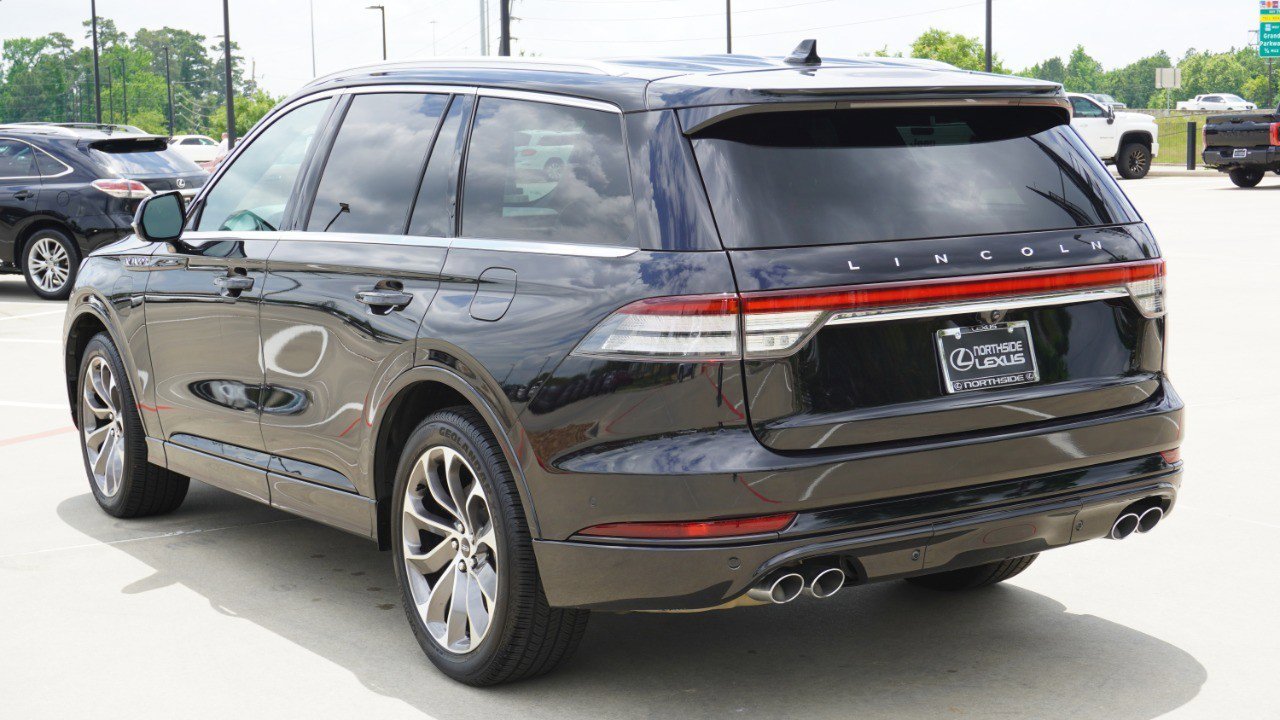 Used 2021 Lincoln Aviator Grand Touring w/ Equipment Group 302A AWD/4WD image 8