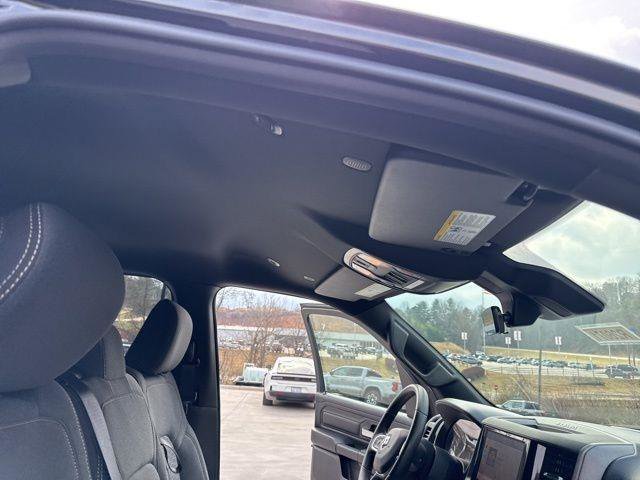 New 2026 RAM 1500 Classic Warlock image 37